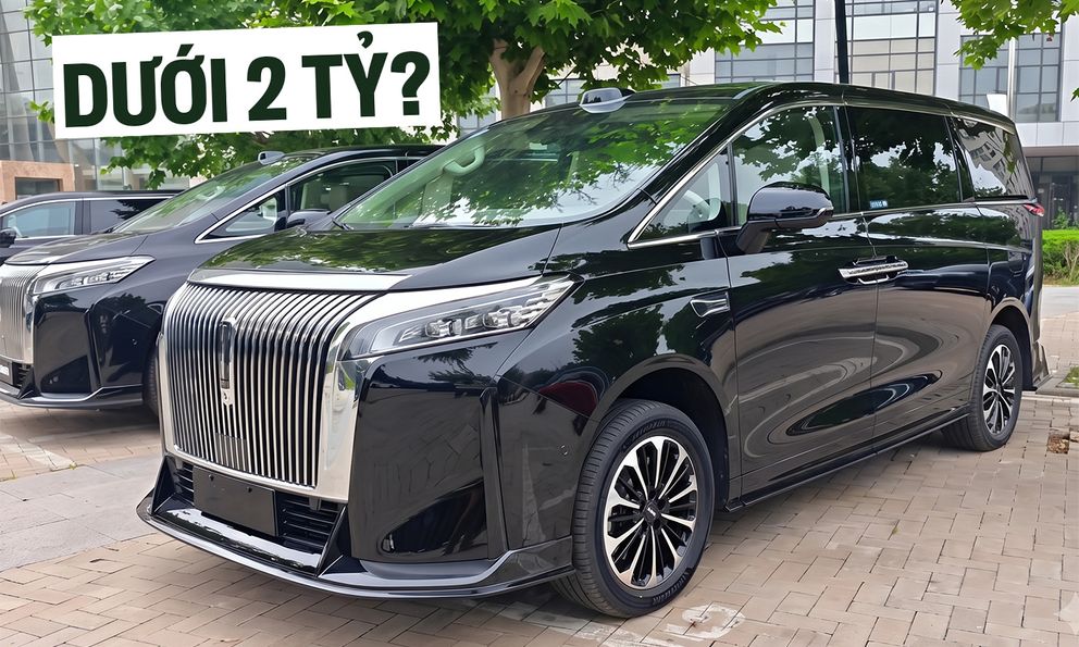 Xem thực tế MPV cỡ Toyota Alphard sắp về Việt Nam: Giá quy đổi hơn 1,7 tỷ đồng, có ghế thương gia, tủ lạnh, PHEV chạy điện 170km