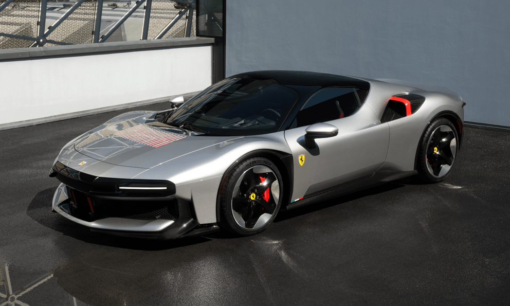 Ferrari làm riêng siêu xe độc bản cho giới tinh hoa: Gần 1.000 mã lực, ngoại hình không còn nhận ra bản gốc
