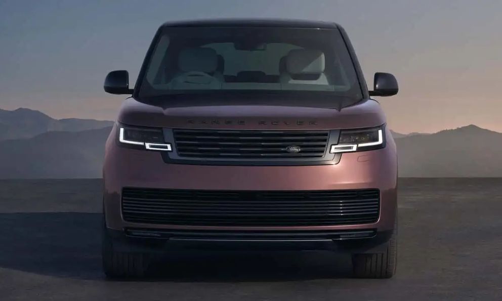 Range Rover bản điện ra mắt: Trông như xe xăng, mạnh 542hp, chạy 600km/sạc