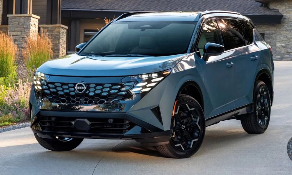 Nissan X-Trail đời mới có giá quy đổi từ hơn 920 triệu đồng: Chung gầm Outlander nhưng thiết kế khác hẳn, động cơ hybrid hỗn hợp chỉ tốn 6,2L/100km