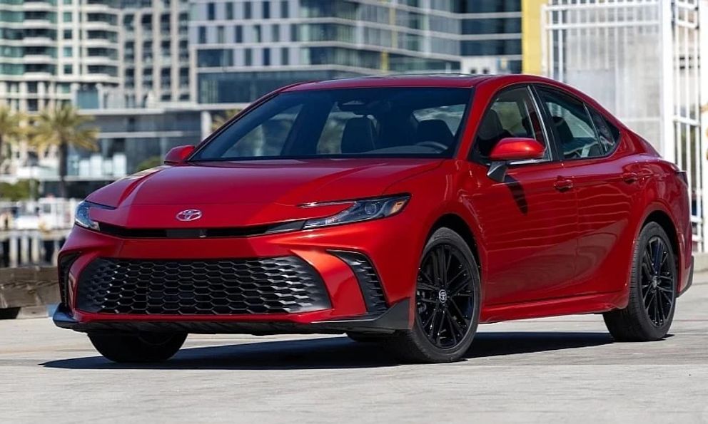 Toyota Camry 2027 ra mắt: Giá quy đổi từ 781 triệu đồng, gần như không đổi thiết kế