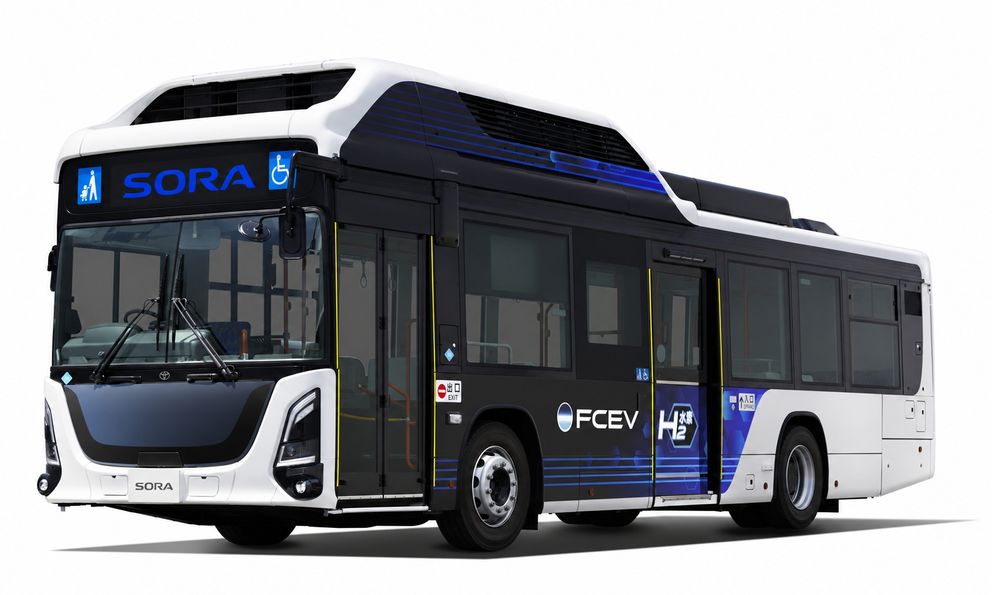 Toyota ra mắt xe buýt điện mới: Chạy hơn 300km không cần sạc, nhưng cần làm được điều này mới có thể phổ biến ở Việt Nam