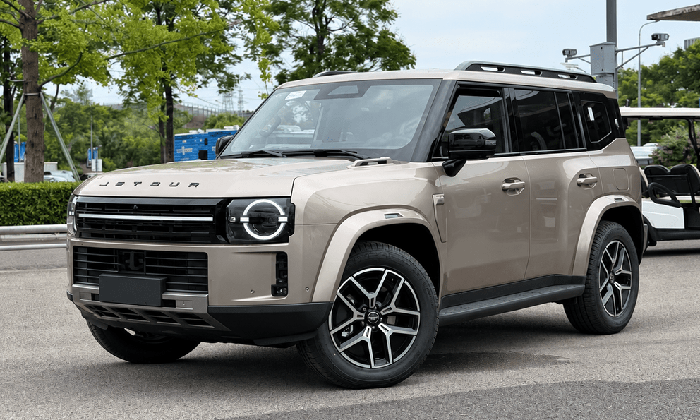 SUV PHEV mới tiệm cận cỡ Prado, giá quy đổi hơn 540 triệu đồng: Tiện nghi như xe sang, tối ưu off-road, hết xăng vẫn chạy tiếp hơn 250km