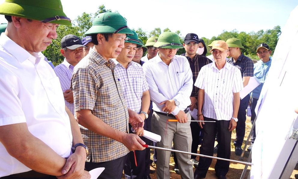 Khẩn trương hoàn thành giải phóng mặt bằng Dự án đường tránh TP Đông Hà