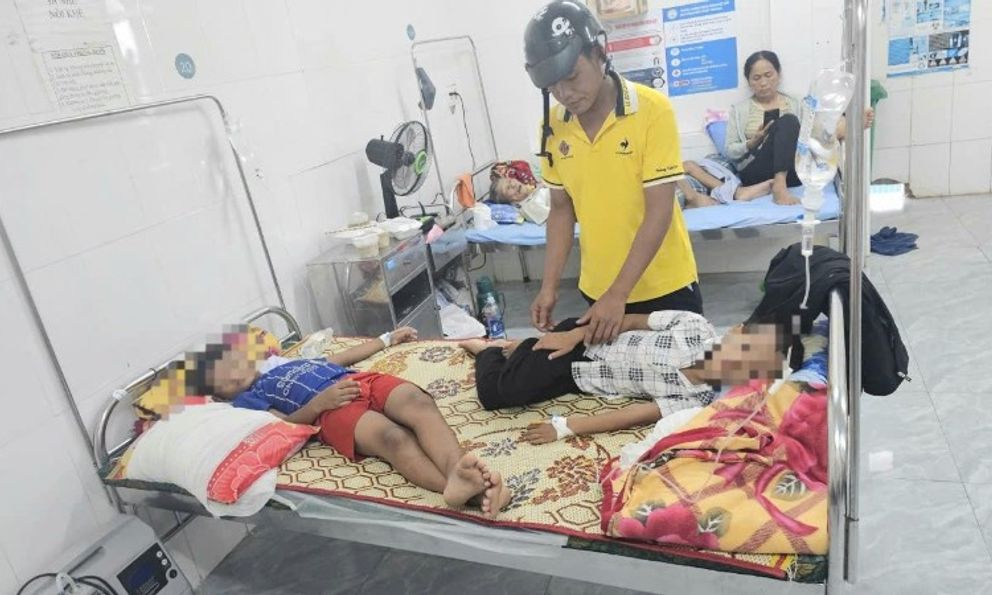Thông tin mới vụ 40 học sinh nhập viện ở Quảng Trị sau bữa sáng
