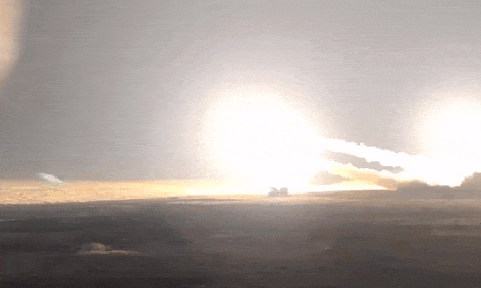 Cháy rồi! – Storm Shadow ồ ạt nã vào lãnh thổ Nga: Moscow phản ứng khẩn, lộ manh mối mật lệnh từ một nước