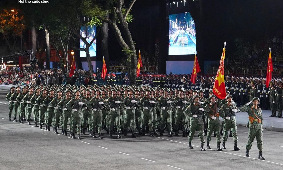 Phóng viên Trung Đông viết về kỳ tích Việt Nam: Từ chiến thắng lịch sử đến trung tâm công nghiệp toàn cầu