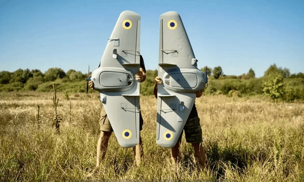 Ukraine tung UAV chống chế áp điện tử: 