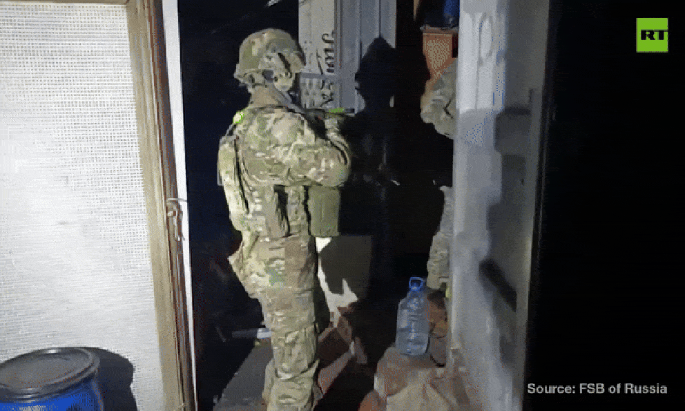 Quan chức cấp cao Nga thành mục tiêu ám sát: 'Bình hoa camera' bị lật tẩy, kế hoạch tại nghĩa trang đổ vỡ