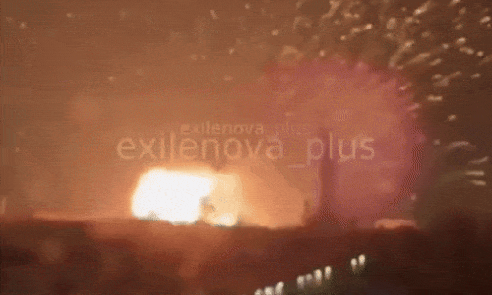 Ukraine đánh 'cảng dầu số 2 của Nga', khói trùm Novorossiysk — Moscow đáp trả bằng 430 UAV và 18 tên lửa