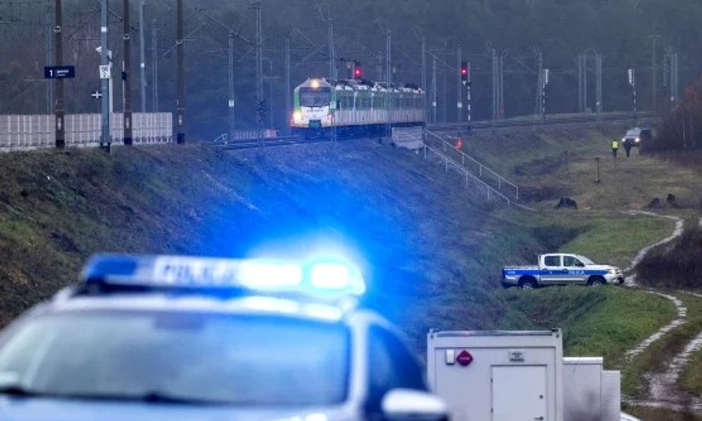 Ba Lan cáo buộc 'người Ukraine hợp tác với Moscow' đánh bom đường sắt - Nga nói 'có nhiệm vụ quan trọng hơn'