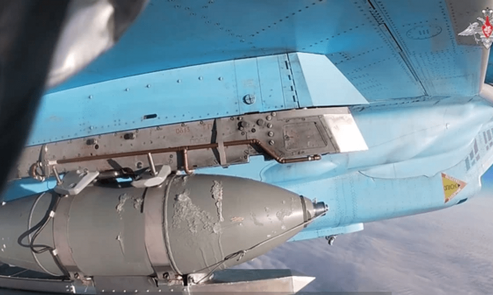 Bom lượn tầm xa mới của Nga đặt phòng tuyến phía sau của Ukraine trong tầm với