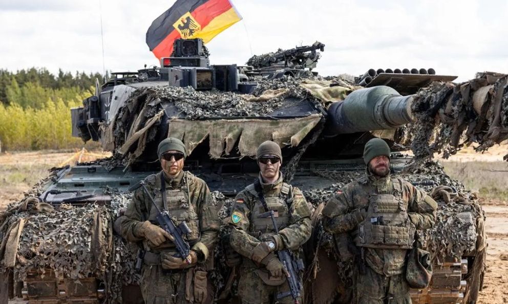 Kế hoạch 1.200 trang của Đức về cuộc chiến với Nga - Thủ tướng Merz: 'Không còn sống trong thời bình nữa'