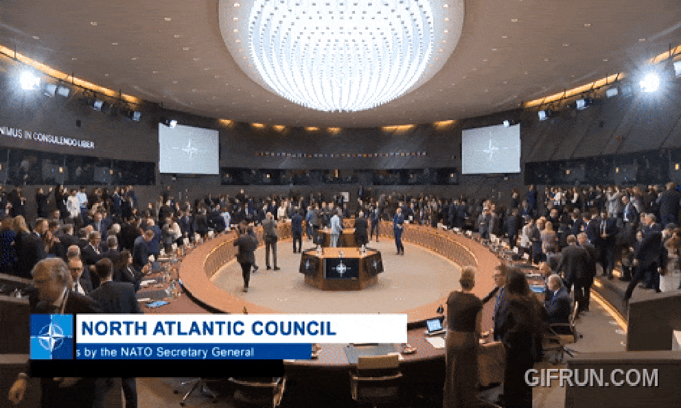 32 nước NATO họp khẩn, Rutte nêu rõ người có thể phá thế bế tắc – Ngoại trưởng Mỹ 