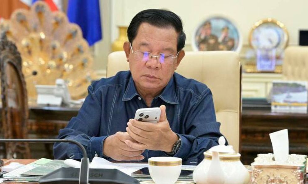 Ông Hun Sen 'hủy bỏ tất cả các cuộc họp', cùng Thủ tướng Hun Manet chỉ huy quân đội Campuchia chống Thái Lan