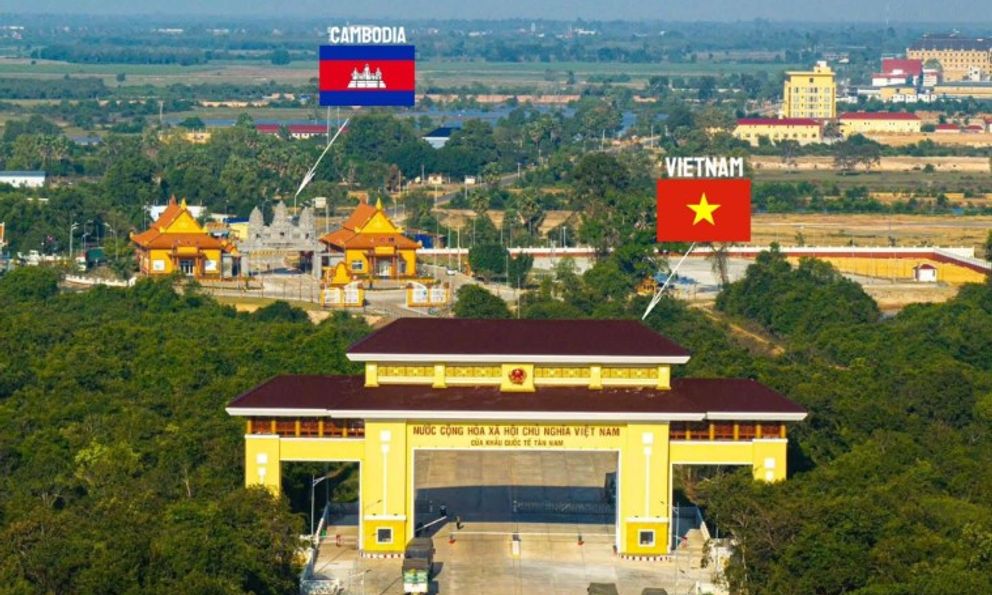 Việt Nam - Campuchia khánh thành cửa khẩu quốc tế mới: Mục tiêu 20 tỷ USD trong tương lai