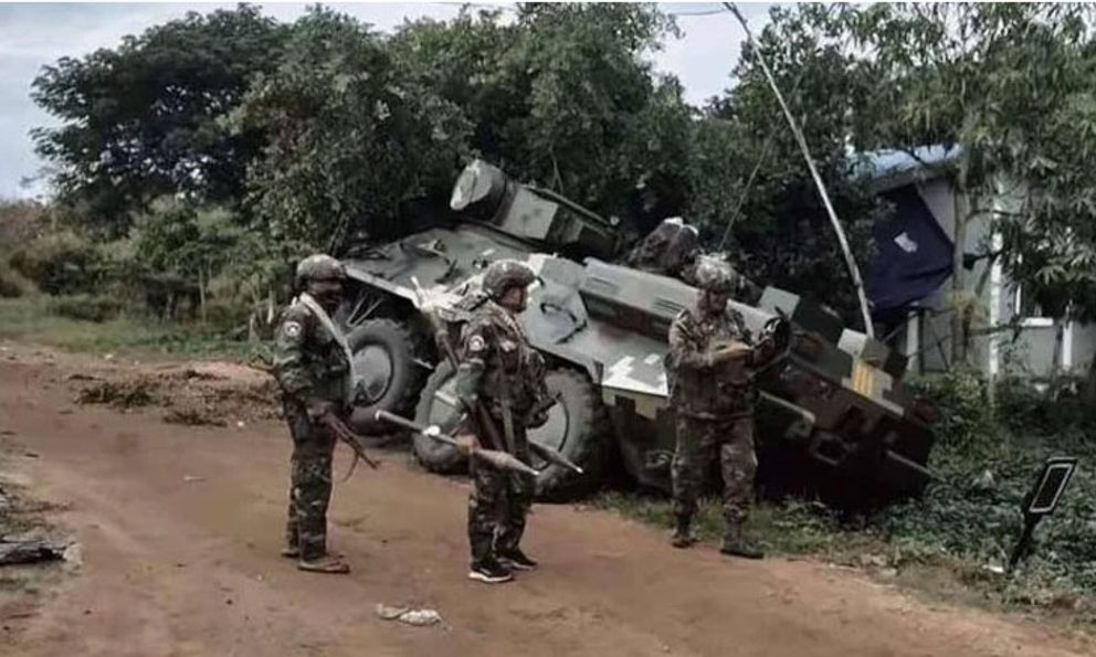 Khmer Times: Campuchia thu giữ xe bọc thép của quân đội Thái Lan