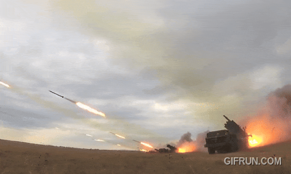 Nga dội hỏa lực suốt 10 giờ vào Kiev khi ông Zelensky đi Mỹ gặp TT Trump, ông Putin phát lệnh trong đêm muộn