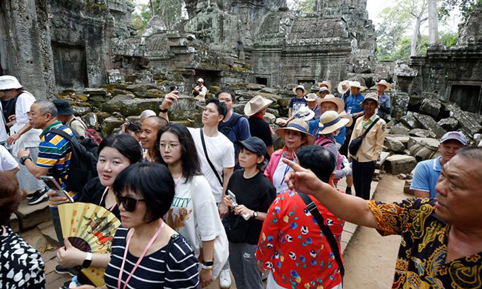 Đại sứ quán Trung Quốc phát liền 5 cảnh báo - Trip.com 'đóng băng' hợp tác với Campuchia