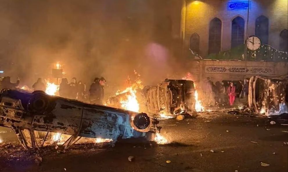 Iran cảnh báo tấn công phủ đầu, chỉ cần Mỹ có động thái - đồng minh của Mỹ cảnh báo cao độ