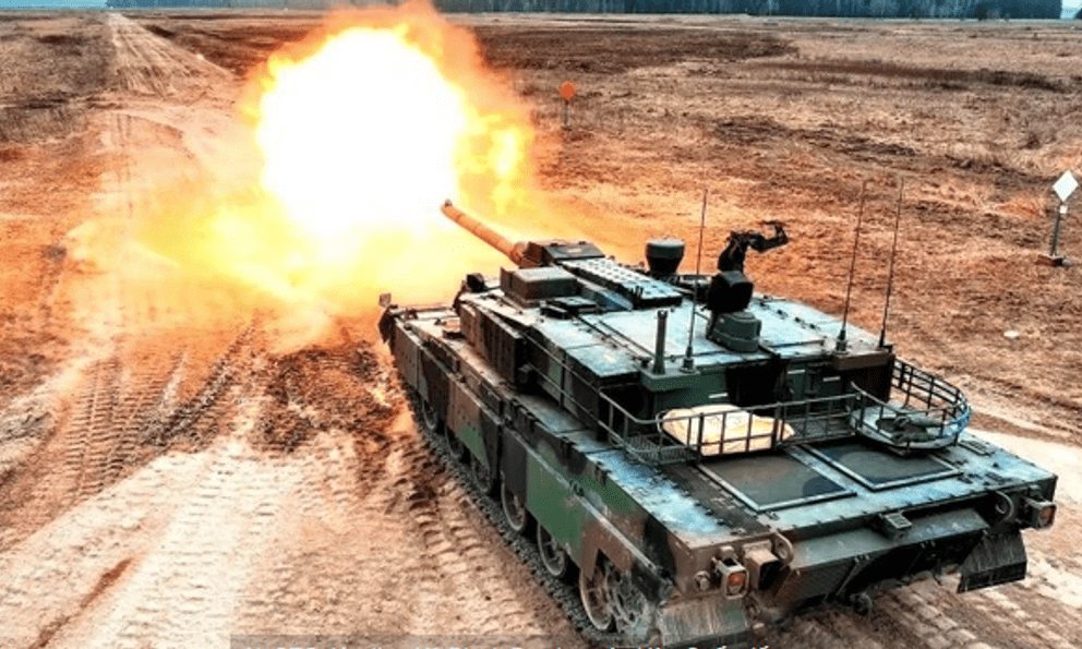 Xe tăng K2 Black Panther của Hàn Quốc tiếp tục gây bão thị trường