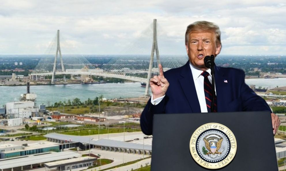 Ông Trump dọa chặn cầu nối liền với nước láng giềng, đòi 'sở hữu ít nhất một nửa tài sản'