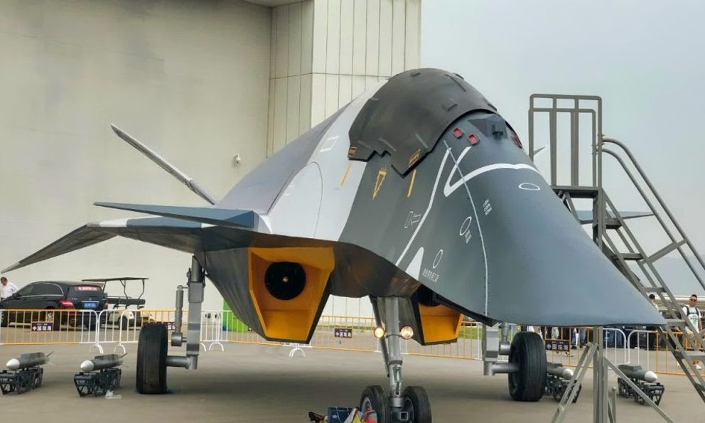 Chuyên gia nói về siêu tiêm kích 