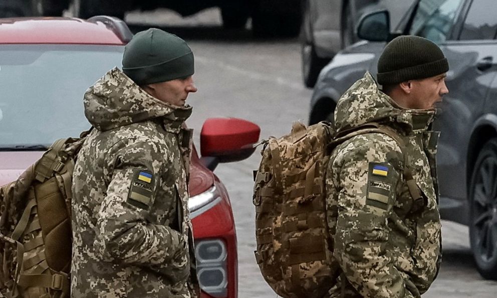 Người Ukraine bị Mỹ trục xuất được chuyển thẳng tới trung tâm huấn luyện: “Chưa kịp về thăm bố mẹ”