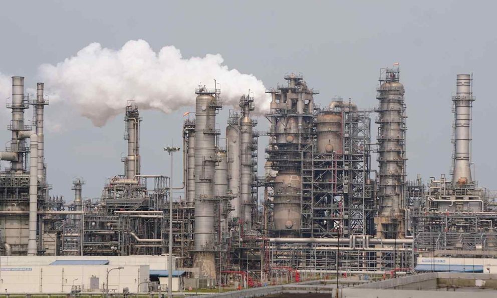 Ông lớn dầu khí một nước châu Á sắp chuyển cho Việt Nam 4 triệu thùng dầu