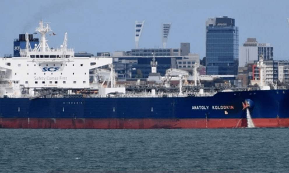 Nga đã phá vỡ lệnh phong tỏa Cuba của Mỹ bằng chuyến hàng dầu 100.000 tấn như thế nào?