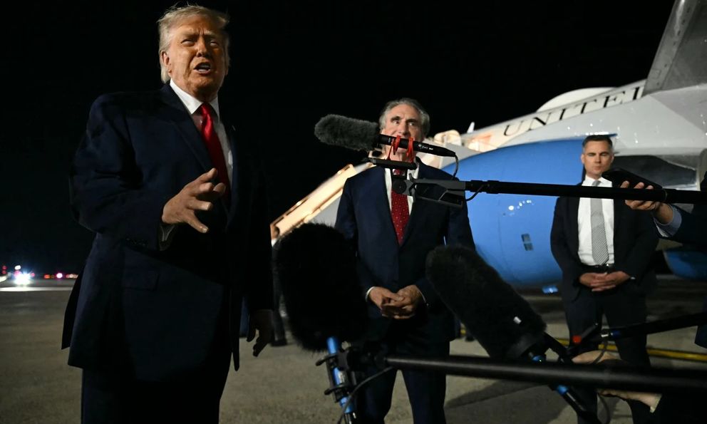 Trực thăng của lục quân Mỹ bị Iran bắn rơi, ông Trump tuyên bố sẽ đáp trả