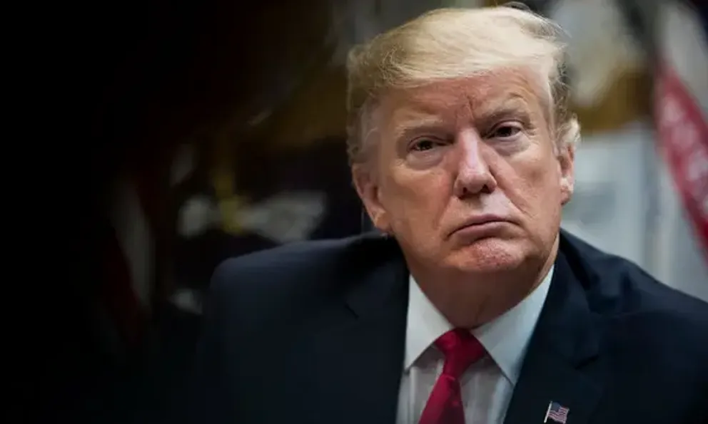 Một quyết định không báo trước khiến Tổng thống Trump phản ứng mạnh, Nhà Trắng mâu thuẫn