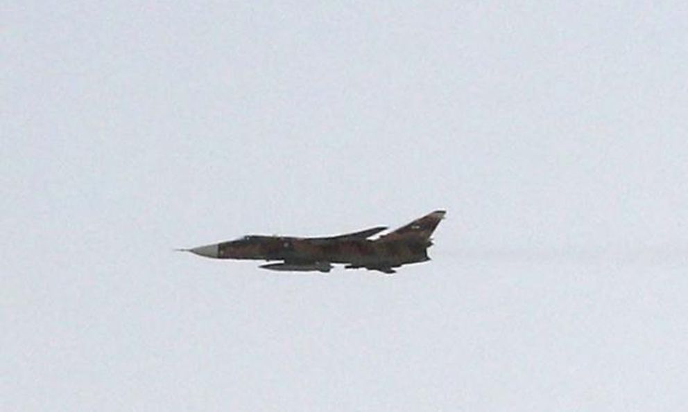 Su-24 cất cánh rồi 