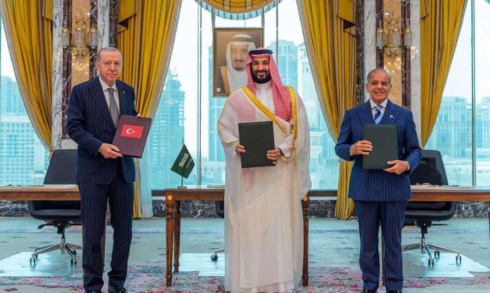 “Tam giác quyền lực” mới: Ả Rập Saudi có tiền, Thổ Nhĩ Kỳ có công nghệ, Pakistan có sức mạnh răn đe