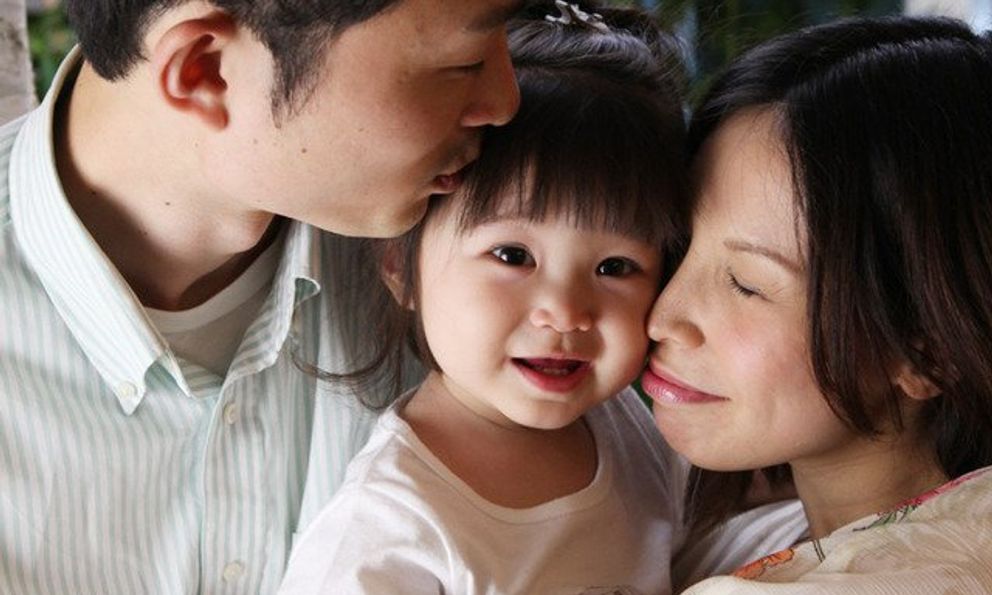 Nhìn mục tiêu năm mới của 3 bà mẹ này mới thấy: Để con cái hạnh phúc, thực ra đơn giản lắm!