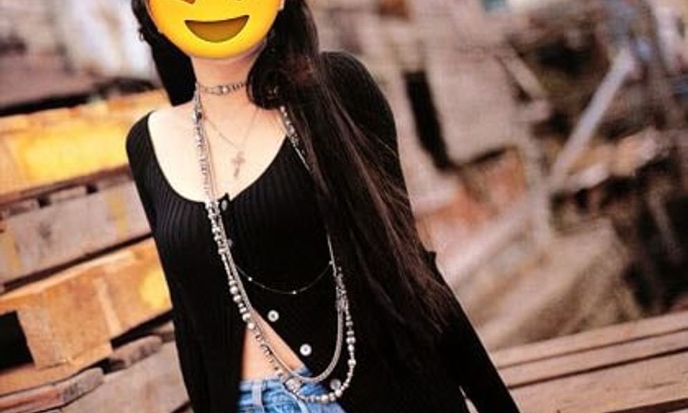 Nữ diễn viên nổi tiếng nhận con nuôi vì sợ đẻ con mất dáng, cách giáo dục từng khiến dân tình tranh cãi nảy lửa