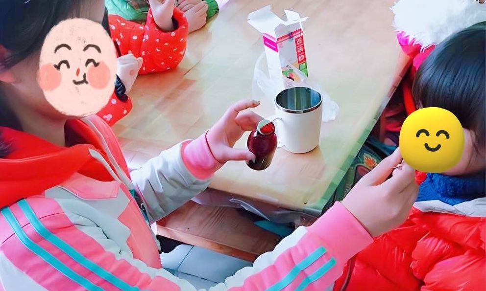 Con gái 3 tuổi mách 