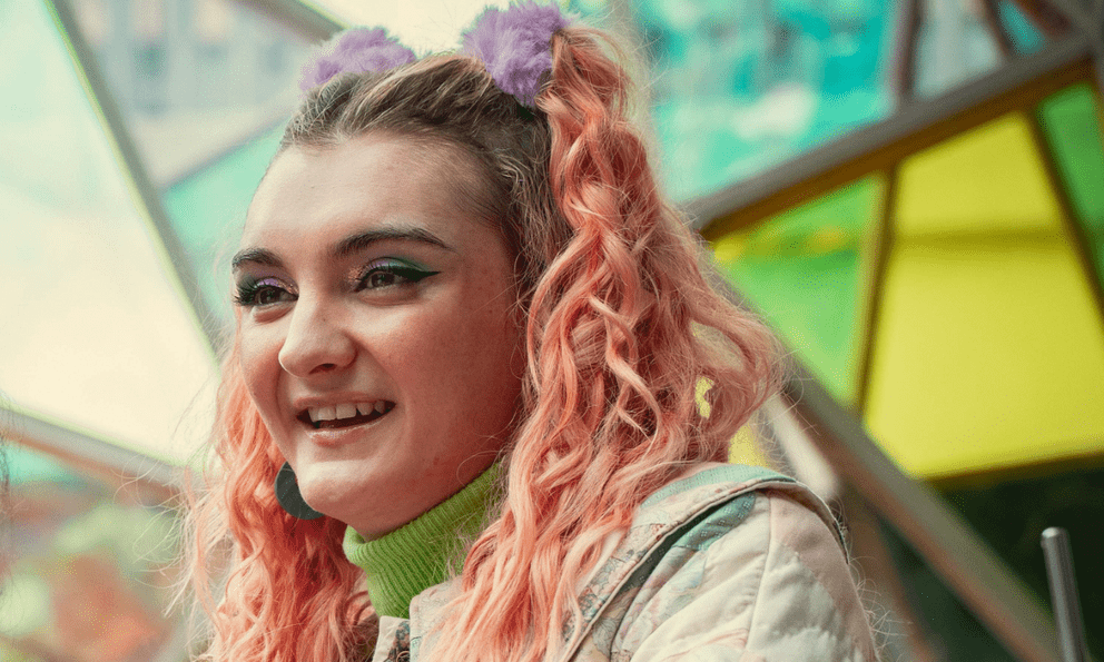 Xem phim Sex Education, tôi tìm ra cách trị thói hay phán xét người khác của con gái, cuối cùng con cũng nhận ra hành vi của mình rất xấu!