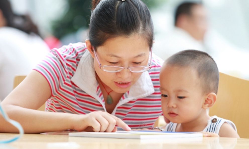 Cách dạy con gái học Toán cực hay của một bà mẹ: Không cần sách vở mà từ chính đời sống hàng ngày, giáo viên cũng phải khen!