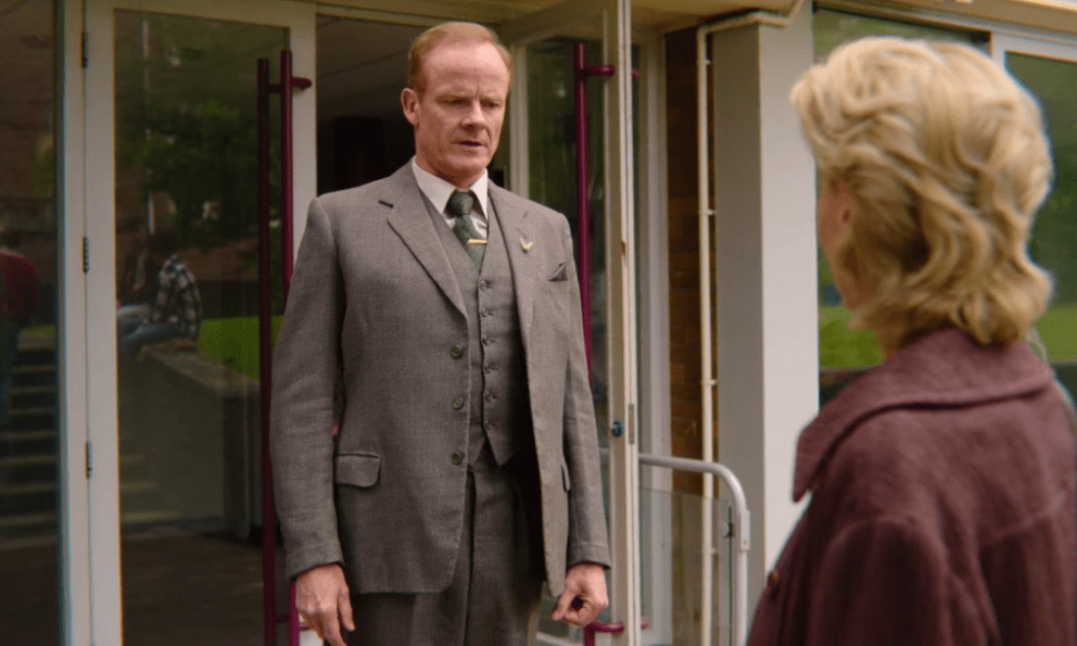 Xem phim Sex Education, tôi bật khóc nghĩ đến tính cách hiện tại của con trai: Sẽ mất nhiều thời gian dạy dỗ nhưng tôi sẽ làm bằng được