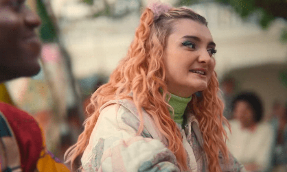 Xem phim Sex Education, tôi nhận ra mình là ông bố cứng nhắc với con: Chỉ 1 câu nói ngắn đã khiến tôi phải thay đổi lập tức