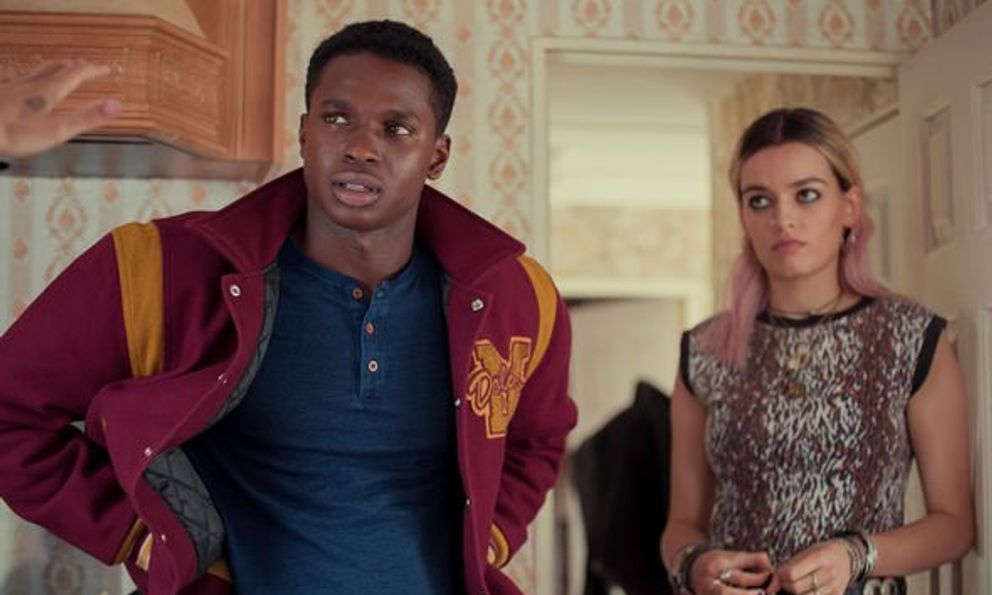 Nhờ 1 câu chuyện trong phim Sex Education mà tôi dừng việc mắng mỏ con vô lý: Lần đầu tôi nhận ra, con áp lực vì mẹ như nào!