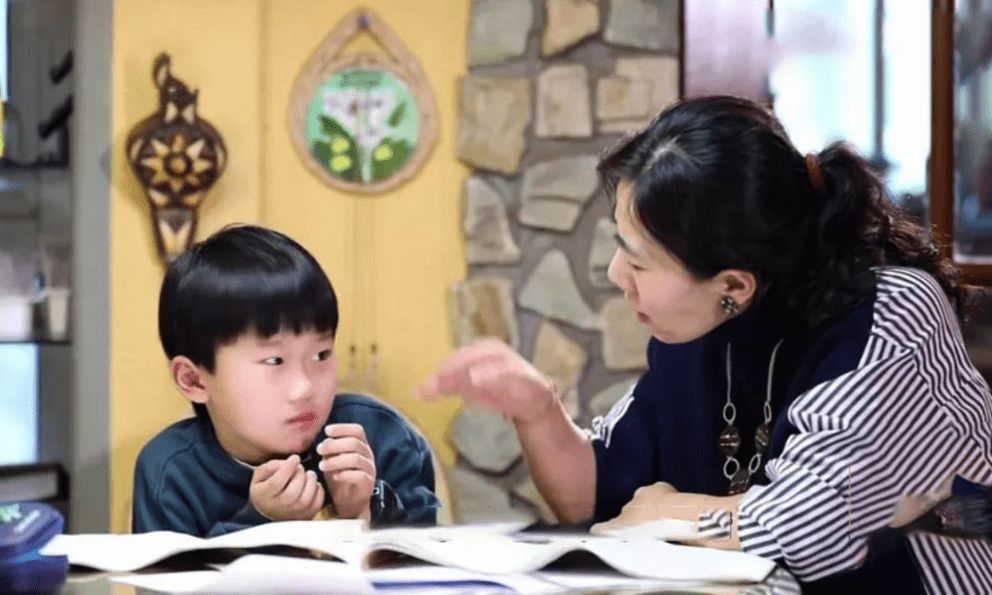 Không phải so sánh với con nhà người ta, đây mới là câu cha mẹ thời nay rất hay nói, khiến con ức chế: Sửa đổi trước khi quá muộn!