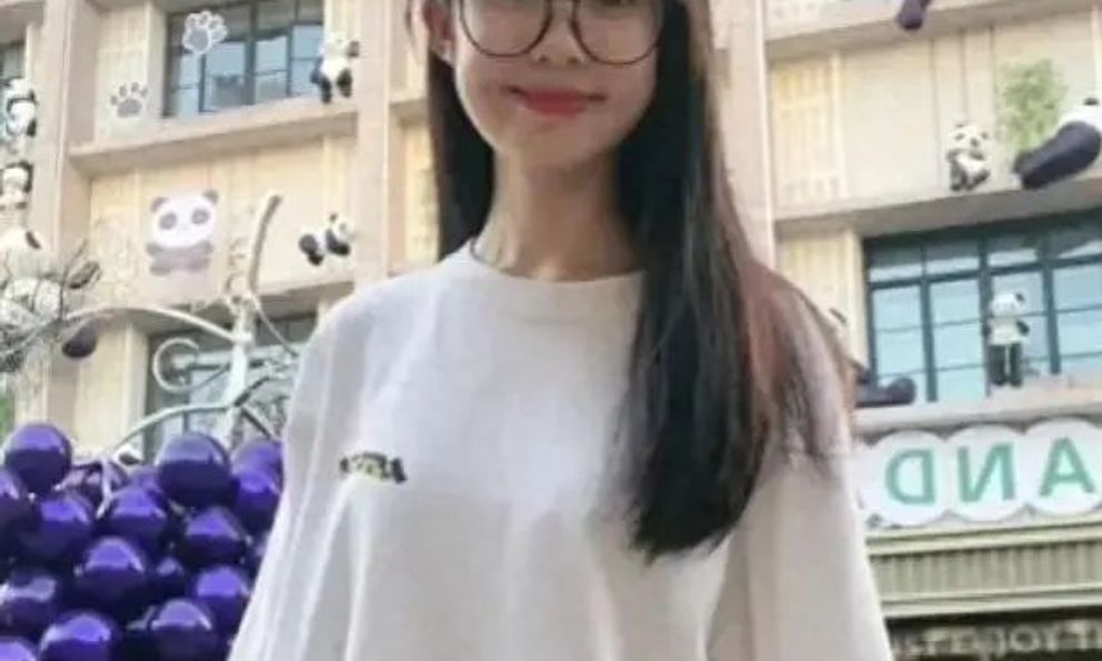 Ông bố “rao bán” con gái tài năng, xinh xắn, học trường danh tiếng kèm hồi môn hơn 700 triệu: Lý do khiến mọi người tranh cãi