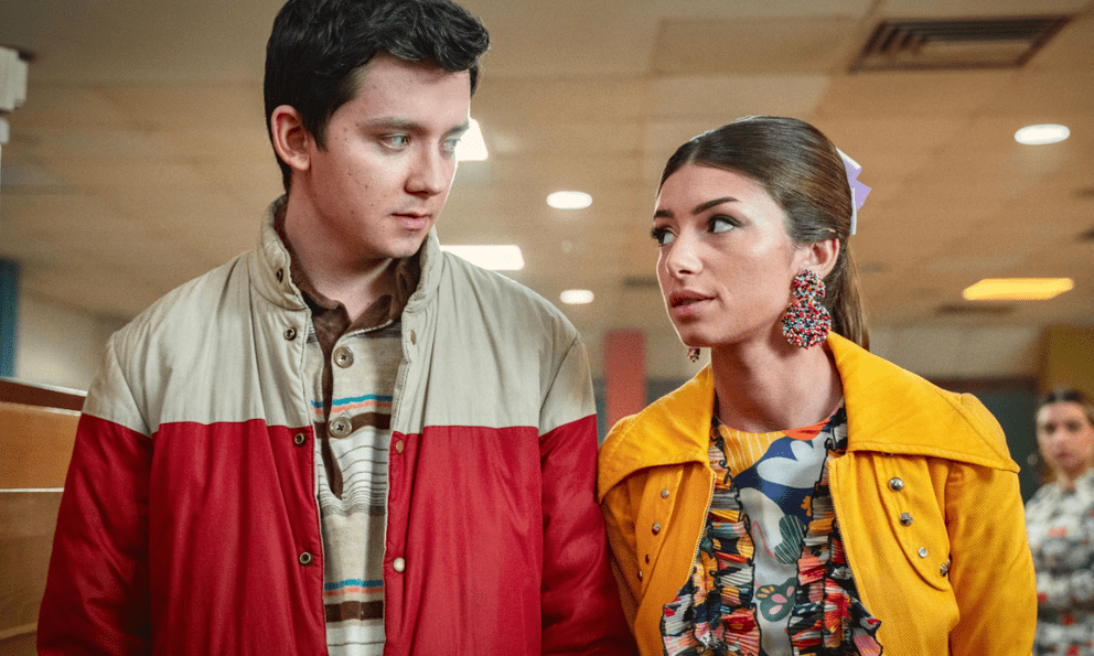 Nhờ phim Sex Education, tôi phát hiện lý do dạo này con rất hay cười khoái chí: May tôi chấn chỉnh sớm, nếu không con dễ thành kẻ xấu tính