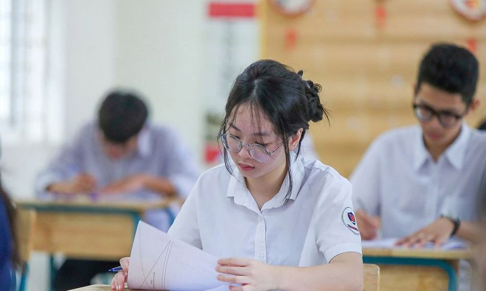 Phát hiện loạt thí sinh thi lớp 10 có triệu chứng 