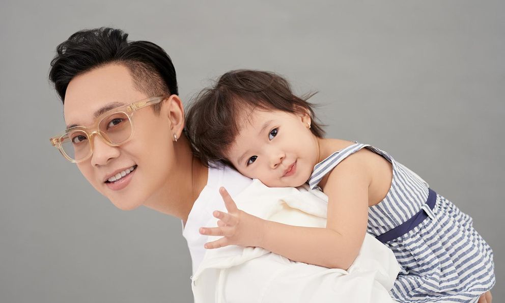 JustaTee: Nghệ sĩ âm nhạc hàng top, sự nghiệp làm bố cũng rực rỡ không kém