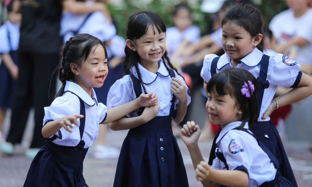 Mới giữa tháng 7 mà nhiều phụ huynh đã háo hức hỏi điều này trên MXH: Nghe mà vui không khí học tập làm sao!