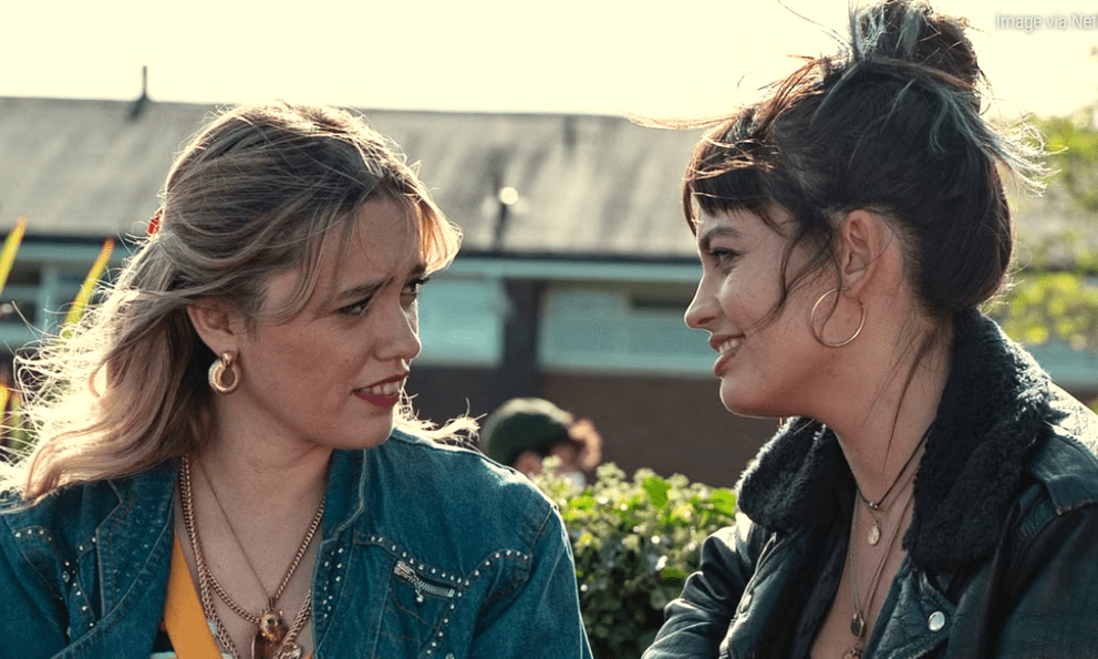 Xem phim Sex Education xong, tôi phát hiện bí mật mà con gái cố che giấu: Quả thật, tính sĩ diện có thể gây ra hậu quả khôn lường!