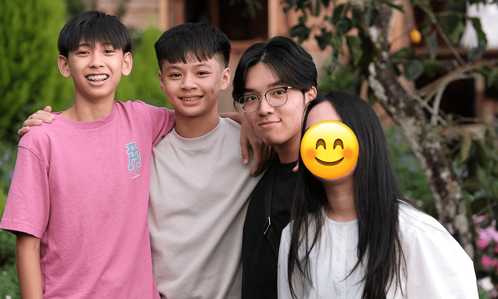 Hiếm hoi lắm con gái sao Việt này mới lộ diện: Đặt cạnh ái nữ Hà Kiều Anh nhan sắc 1 chín 1 mười, được dạy dỗ cũng khéo!